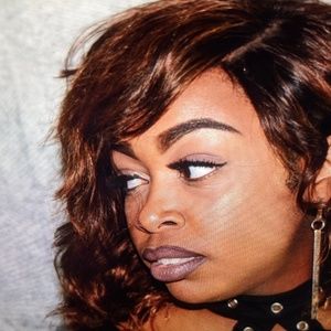 Meet your Posher, Dominique